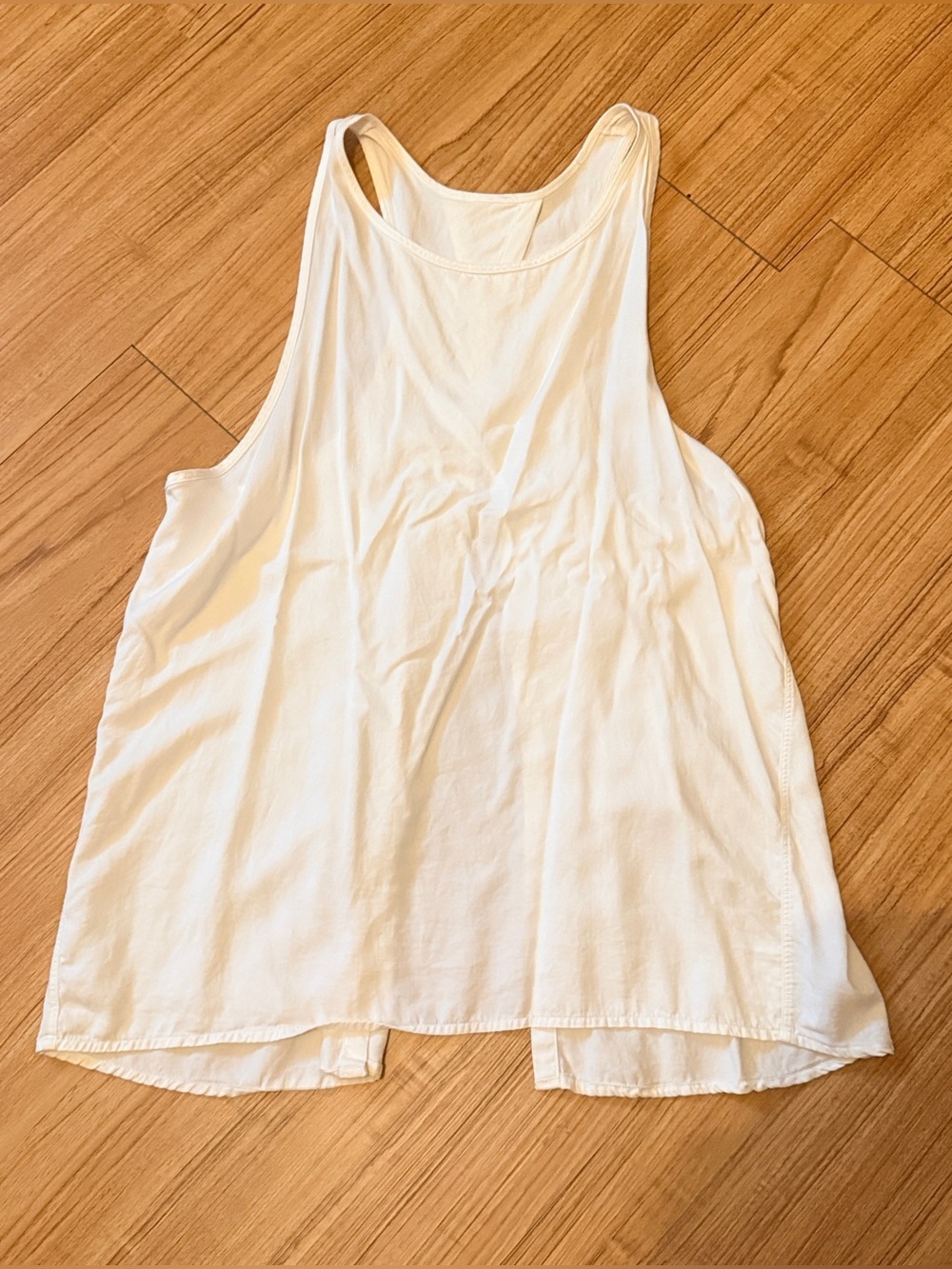 Lululemon All Tied Up Tank *Tencel White size 6